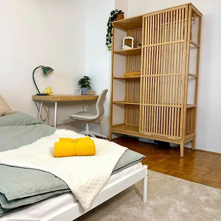 Apartment Zentrale Mit Parkplatz