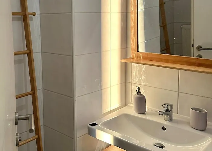 Zentrale Mit Parkplatz * גראץ