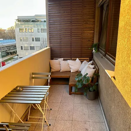 Zentrale Mit Parkplatz Apartament