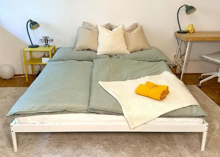 Zentrale Mit Parkplatz Appartement *